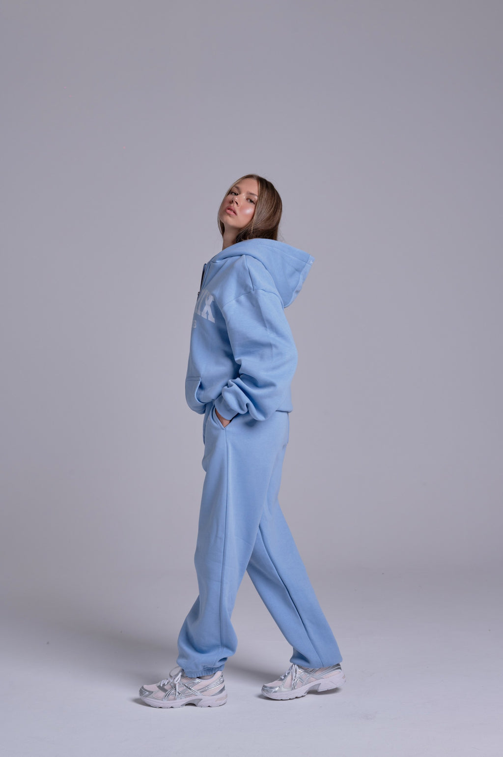 HYBRIX SPORT CLUB ZIP HOODIE - BABY BLUE